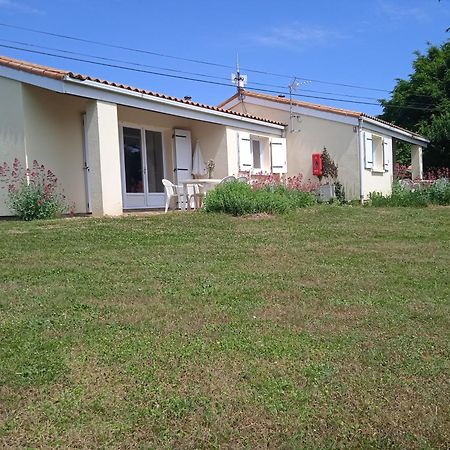 Hotel Olydea Le Lambon - Prailles-La-Couarde Esterno foto